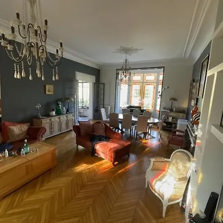 La Des Sources Alojamento de Acomodação e Pequeno-almoço *