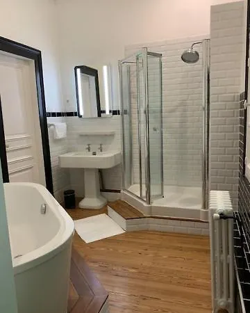 Alojamento de Acomodação e Pequeno-almoço La Des Sources *